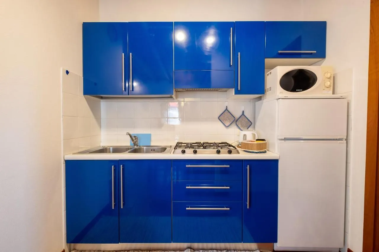 Apartment Corte Roveggia - Monolocale Van Gogh Verona